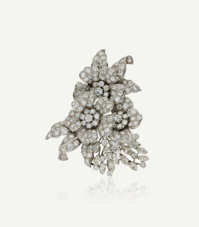 broche florale diamants